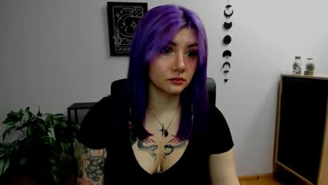 Gabbie online show from 12/15/24, 08:08