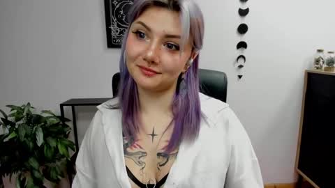 Gabbie online show from 01/29/25, 06:07