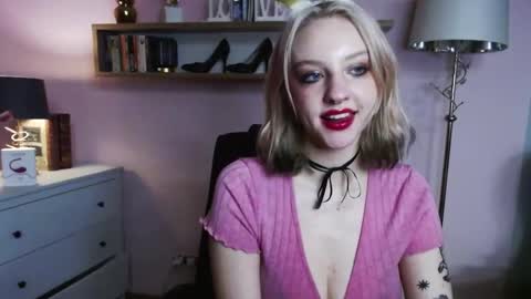 Madeline online show from 12/23/24, 07:20