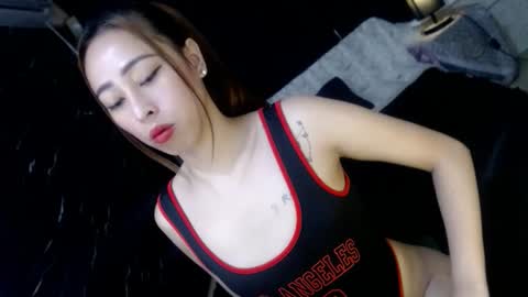 Snapshot of perfect_suckerqueen69 chatting on 11/25/25, 06:30 Sweet Gwen online show from 11/25/25, 06:30