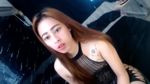 Snapshot of perfect_suckerqueen69 chatting on 11/27/25, 06:26 Sweet Gwen online show from 11/27/25, 06:26