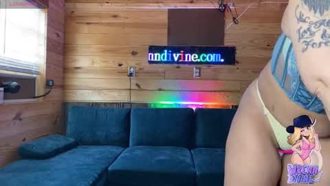 Wrenn Divine online show from 01/23/25, 03:11