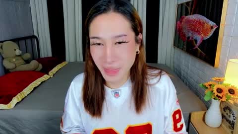 Snapshot of perfectstranger_ chatting on 10/25/25, 12:40 Chloe online show from 10/25/25, 12:40
