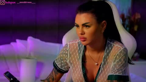 Dee online show from 09/24/25, 02:53