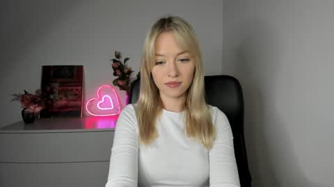Cindy online show from 12/04/24, 06:22