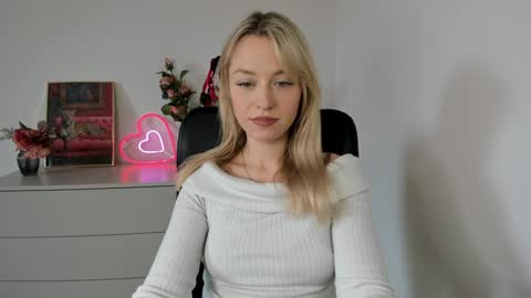 Cindy online show from 12/06/24, 10:16