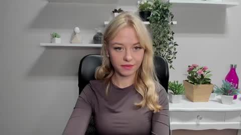 Cindy online show from 02/17/25, 06:31