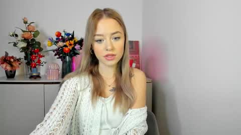 Cindy online show from 11/19/25, 06:35