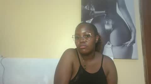 Snapshot of periwinkle20 chatting on 11/13/25, 03:16 Taurus online show from 11/13/25, 03:16