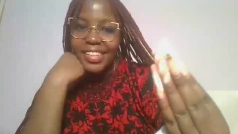Snapshot of periwinkle20 chatting on 12/19/25, 09:44 Taurus online show from 12/19/25, 09:44
