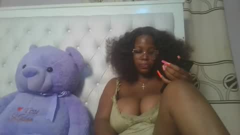 Snapshot of periwinkle20 chatting on 02/10/26, 02:04 Taurus online show from 02/10/26, 02:04