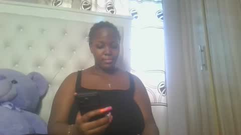 Snapshot of periwinkle20 chatting on 02/18/26, 06:42 Taurus online show from 02/18/26, 06:42