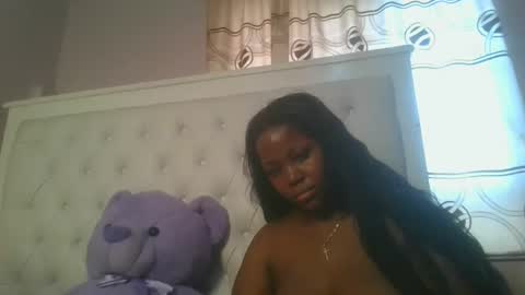Snapshot of periwinkle20 chatting on 02/22/26, 06:57 Taurus online show from 02/22/26, 06:57