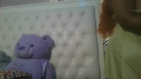 Snapshot of periwinkle20 chatting on 04/13/26, 03:06 Taurus online show from 04/13/26, 03:06