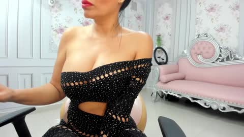 PERLA online show from 12/19/24, 01:28