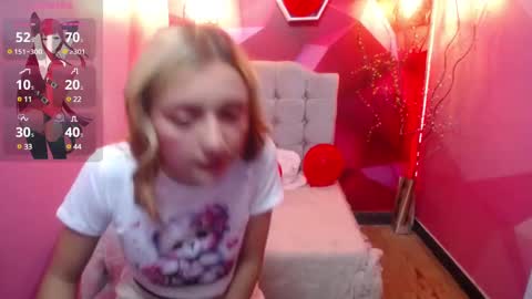Snapshot of perla_red chatting on 03/07/25, 12:34 PERLA RED online show from 03/07/25, 12:34
