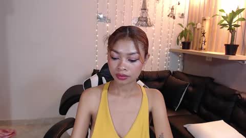 Perla online show from 02/21/25, 04:16
