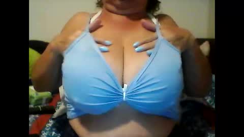 perlita070822 online show from 12/20/24, 04:42