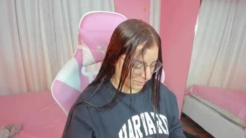 Marie online show from 11/15/25, 09:39