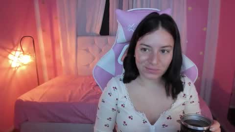 Snapshot of persefone_saira chatting on 02/12/26, 09:15 Marie online show from 02/12/26, 09:15