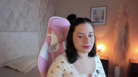 Snapshot of persefone_saira chatting on 02/25/26, 11:09 Marie online show from 02/25/26, 11:09