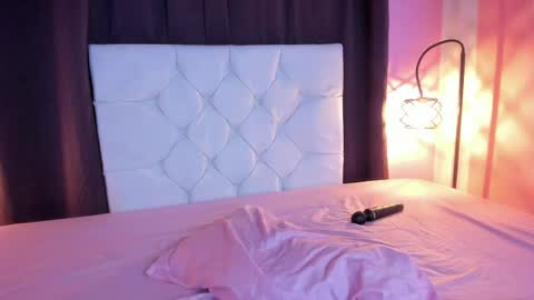 Snapshot of persefone_saira chatting on 05/31/26, 01:40 Marie online show from 05/31/26, 01:40