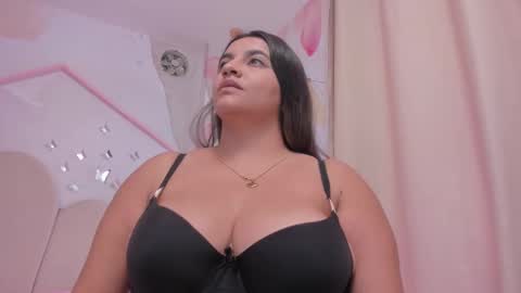 LAURA  online show from 03/04/25, 05:34