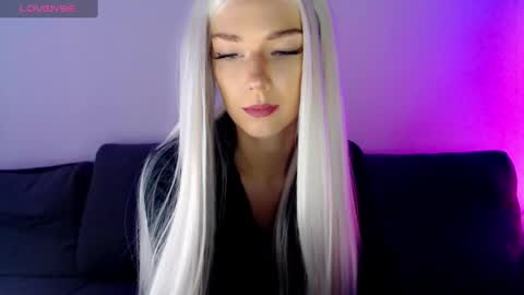 Snapshot of pervyblonde chatting on 12/11/24, 10:14 Isabella online show from 12/11/24, 10:14