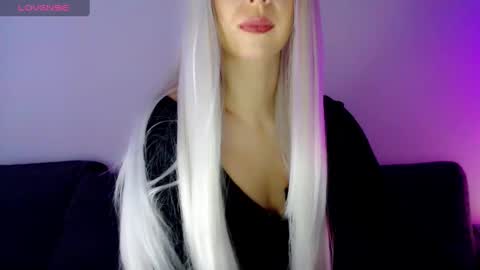 Snapshot of pervyblonde chatting on 01/22/25, 09:24 Isabella online show from 01/22/25, 09:24