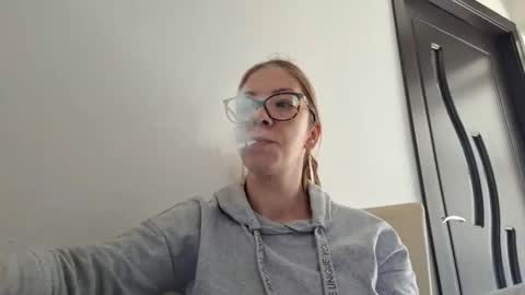 Lisa -  online show from 01/17/25, 08:13