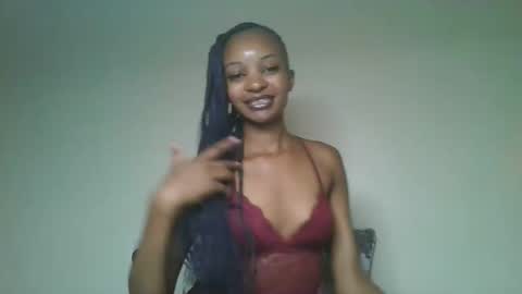 Snapshot of petal_palette chatting on 05/05/26, 07:05 Lolly online show from 05/05/26, 07:05