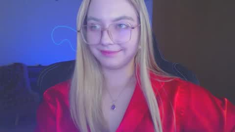 Snapshot of petalkiss chatting on 10/11/25, 04:16 petalkiss online show from 10/11/25, 04:16