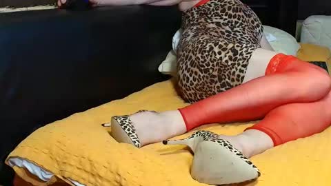 Snapshot of peter196888 chatting on 09/15/25, 02:44 peter196888 online show from 09/15/25, 02:44