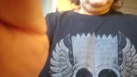 Snapshot of peter50831 chatting on 10/17/25, 02:19 peter50831 online show from 10/17/25, 02:19