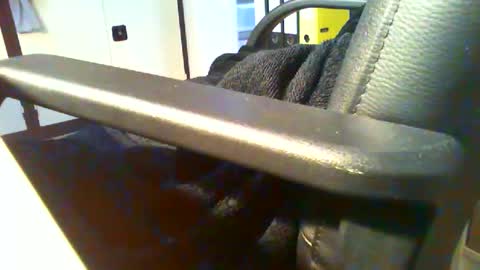 Snapshot of peter69696969 chatting on 10/20/25, 06:36 Peter online show from 10/20/25, 06:36