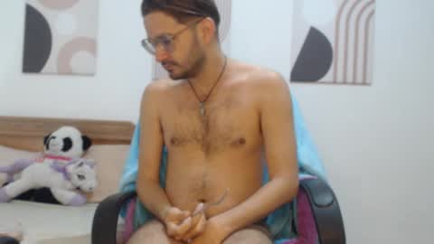 Snapshot of peter_x_annaud chatting on 11/09/25, 11:30 FELIPE online show from 11/09/25, 11:30