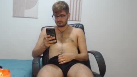 Snapshot of peter_x_annaud chatting on 12/19/25, 02:46 FELIPE online show from 12/19/25, 02:46