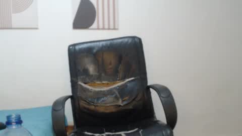 Snapshot of peter_x_annaud chatting on 12/23/25, 10:13 FELIPE online show from 12/23/25, 10:13