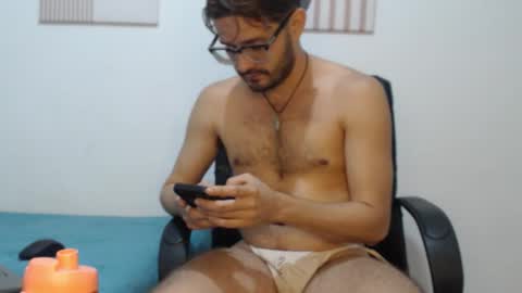 Snapshot of peter_x_annaud chatting on 01/07/26, 11:56 FELIPE online show from 01/07/26, 11:56
