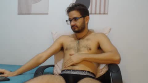 Snapshot of peter_x_annaud chatting on 01/17/26, 02:44 FELIPE online show from 01/17/26, 02:44