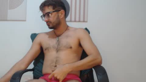 Snapshot of peter_x_annaud chatting on 02/21/26, 11:22 FELIPE online show from 02/21/26, 11:22