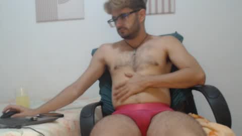 Snapshot of peter_x_annaud chatting on 04/13/26, 11:05 FELIPE online show from 04/13/26, 11:05