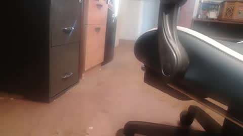 Snapshot of peterinohio57 chatting on 11/29/25, 01:58 peterinohio57 online show from 11/29/25, 01:58