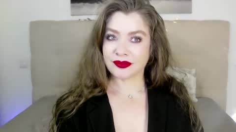 Peters Emily online show from 01/18/25, 08:19