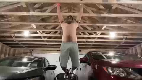 Snapshot of peteypete204 chatting on 10/20/25, 11:32 peteypete204 online show from 10/20/25, 11:32