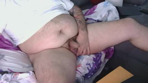 Snapshot of petit1985 chatting on 12/18/25, 07:09 Francescco online show from 12/18/25, 07:09