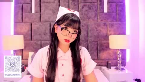 Im Rosse but u can call me Rossie or Rosita . online show from 02/22/25, 11:35