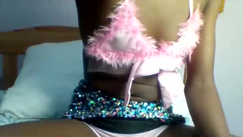 Snapshot of petite_ariana chatting on 03/31/26, 08:53 ariana online show from 03/31/26, 08:53