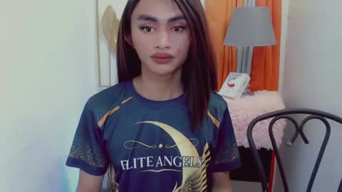 petite_barbie88 online show from 06/17/26, 01:41