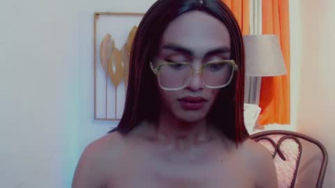 petite_barbie88 online show from 06/18/26, 03:07